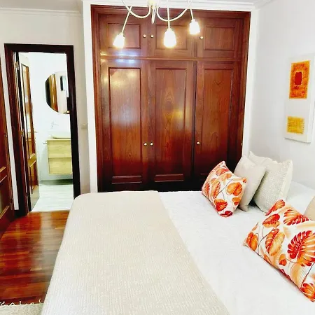 Holibai, Amiguinos, Amplia Vivienda Con Parking Al Lado De La Playa * Baiona