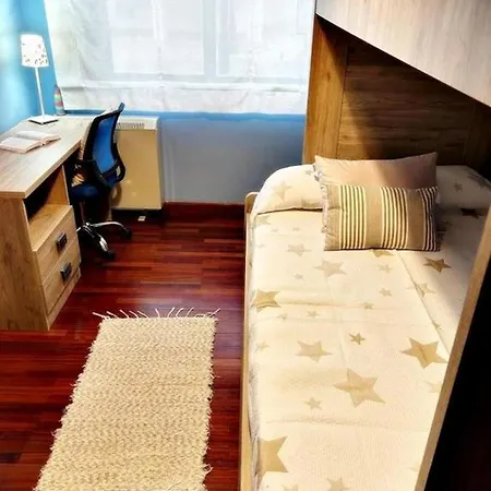 Holibai, Amiguinos, Amplia Vivienda Con Parking Al Lado De La Playa Apartment *
