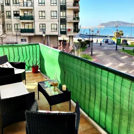 Holibai, Amiguinos, Amplia Vivienda Con Parking Al Lado De La Playa Apartamento Baiona